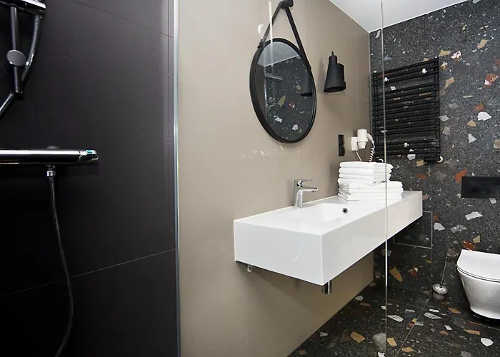 Czarna Gora Biala Perla Energyapart Lägenhet Sienna (Klodzko)